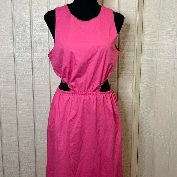 Wayf Rae Midi Dress, size medium. - Picture 4 of 10